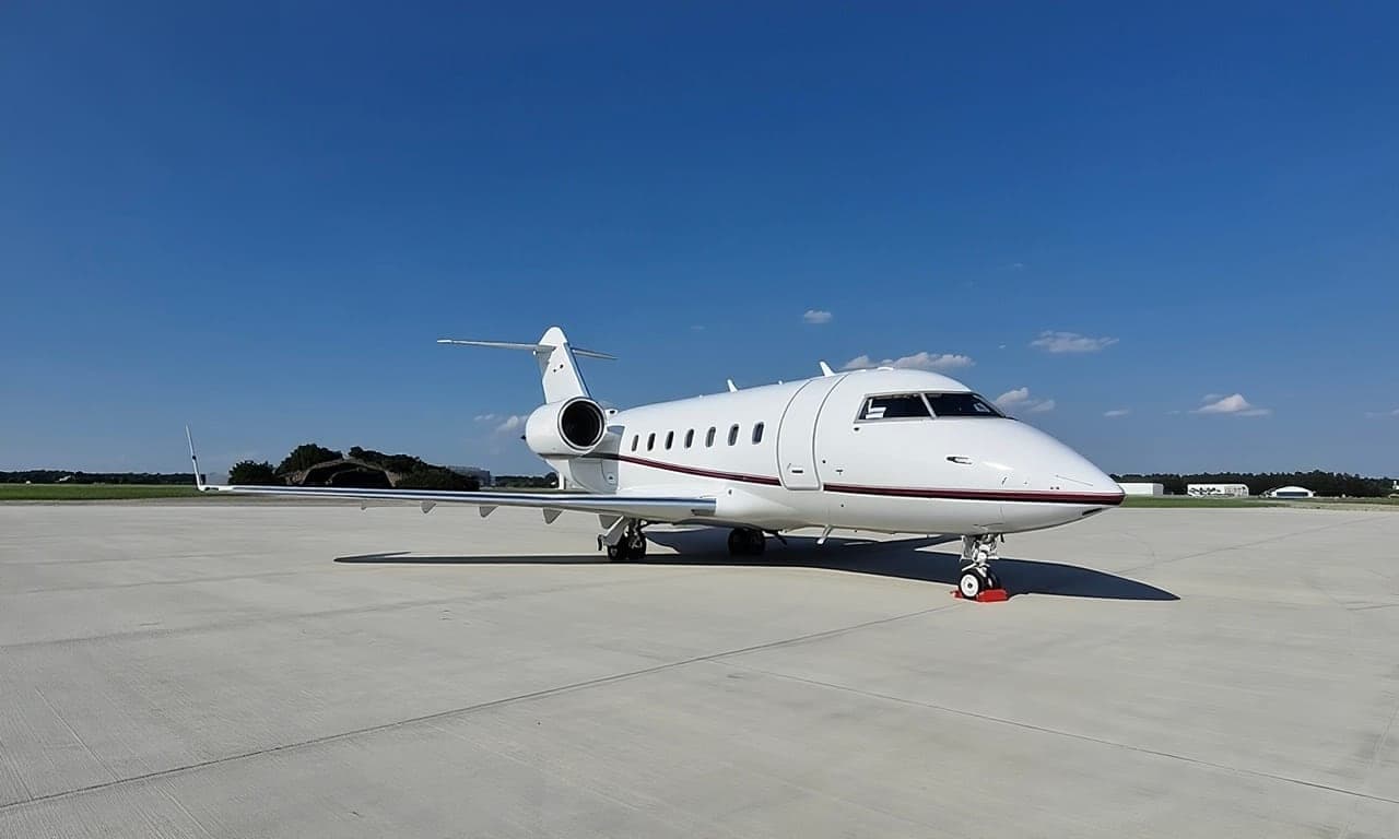 Bombardier Challenger 604, private jet for the empty leg Zurich to Riyadh