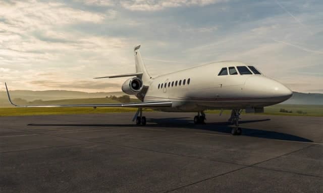 Dassault Falcon 2000LX, private jet for the empty leg Abu Dhabi to Malé