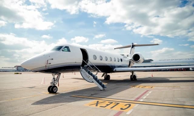 Gulfstream G550, private jet for the empty leg London to Riyadh